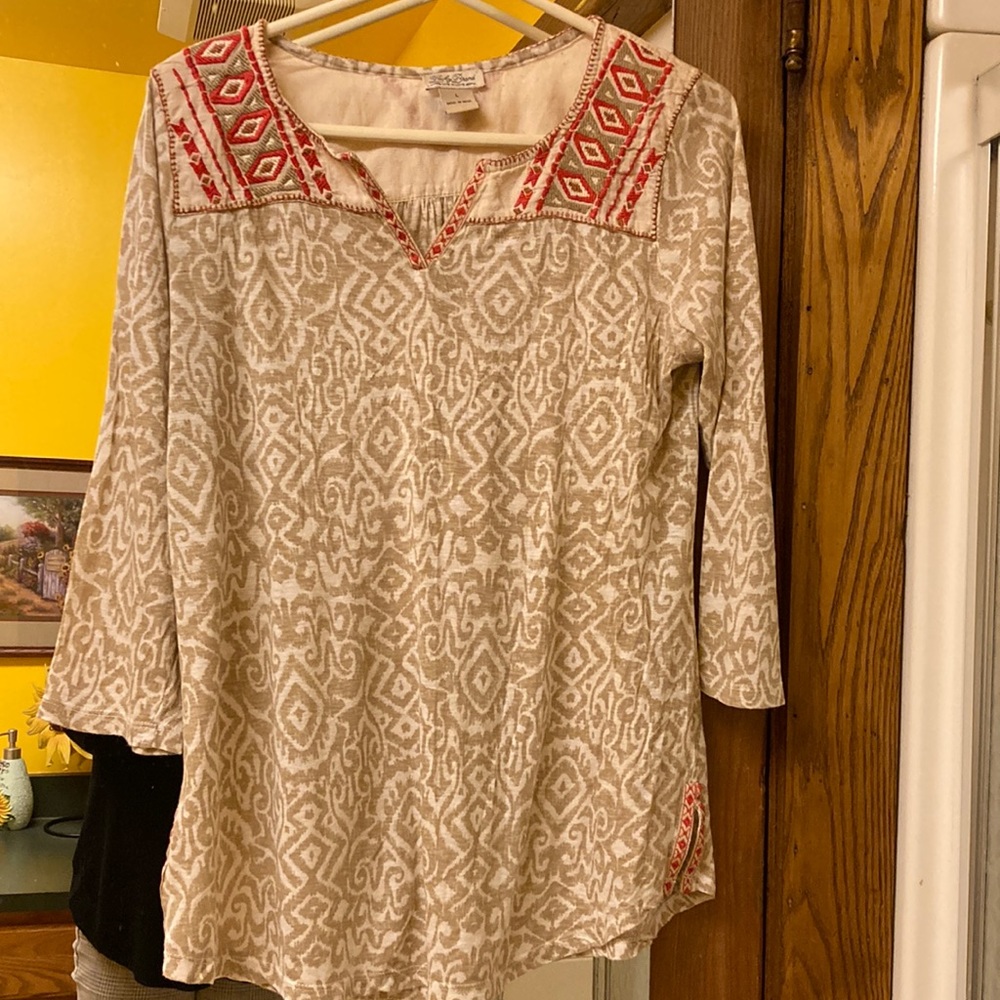 Lucky Brand woman's 3/4 sleeve shirt